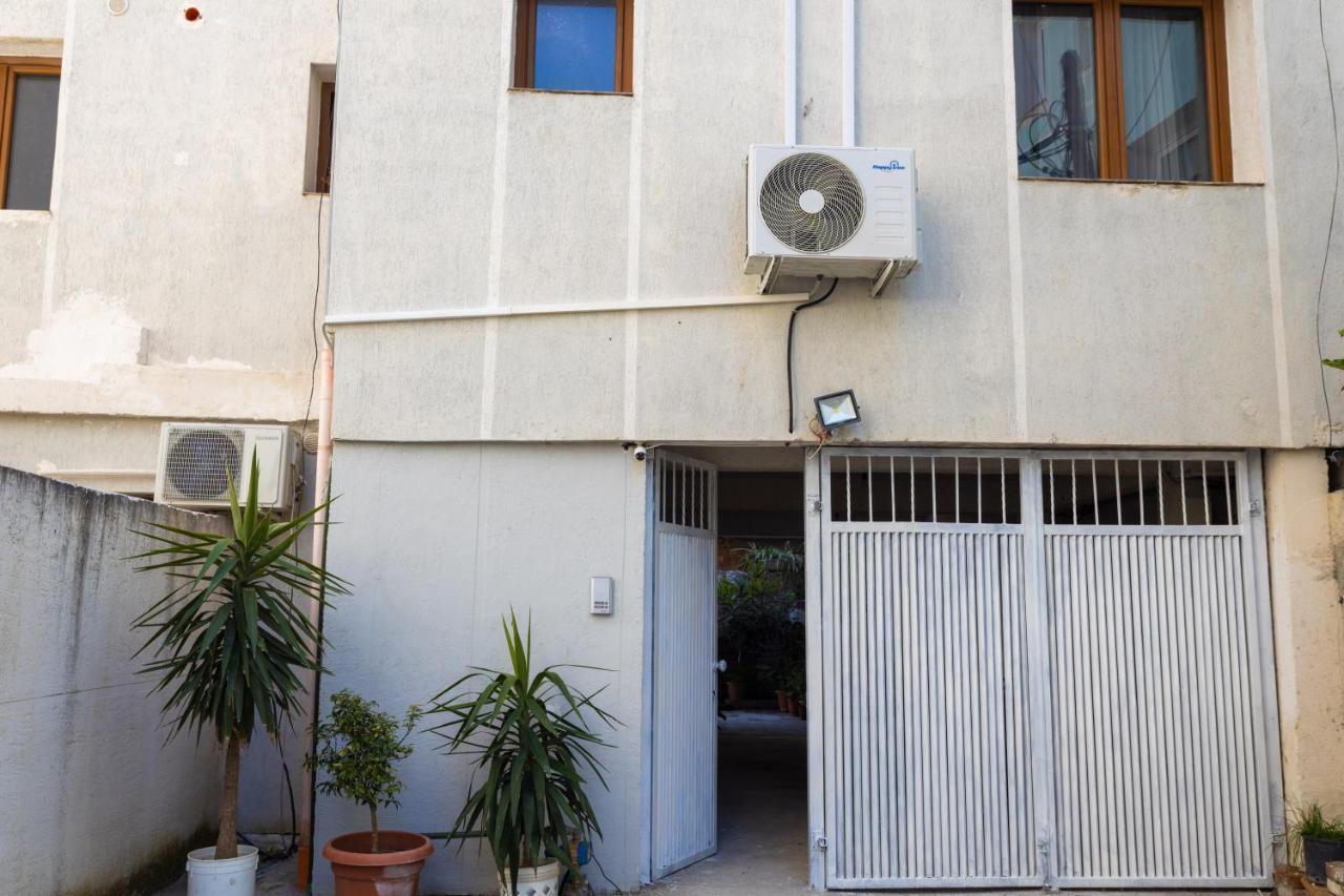 Toni'S Studios Vlorë Eksteriør bilde